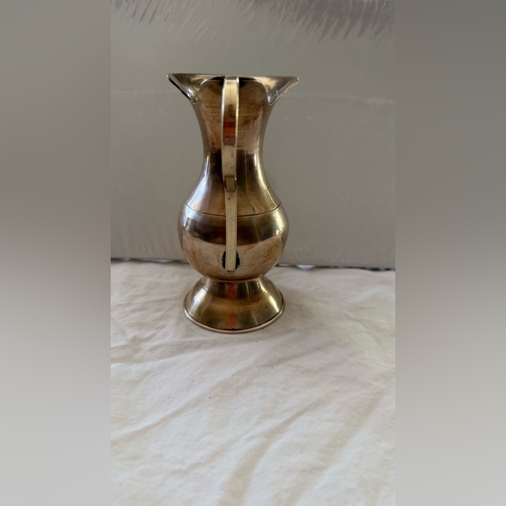 Vintage gold brass Pitcher - Picture 6 of 12